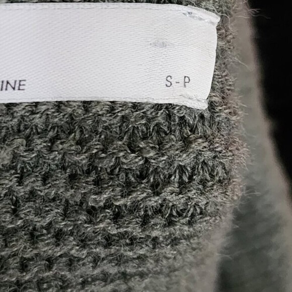 Oak & Fort Green Chunky Knit Collared V-Neck Oversized Cropped Sweater - Picture 6 of 7